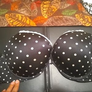 Victoria’s Secret miraculous plunge push-up bra